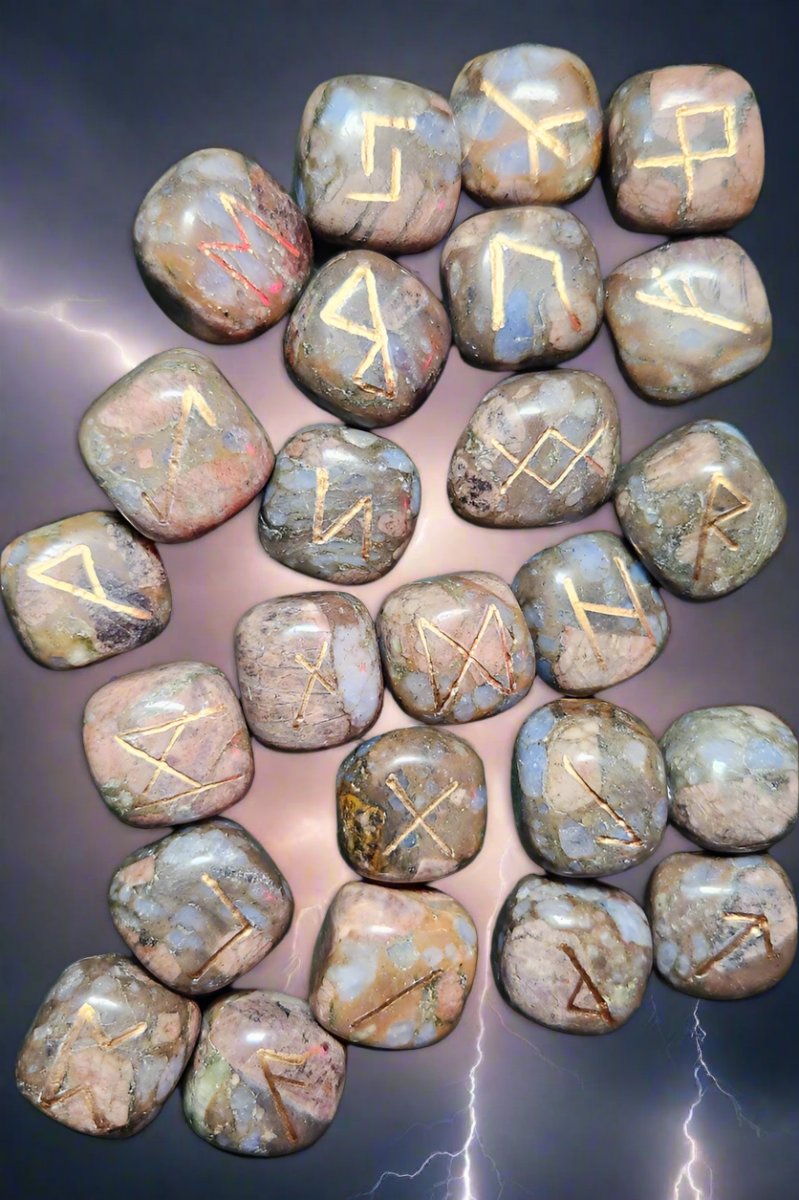 Que Sera Rune Stones 